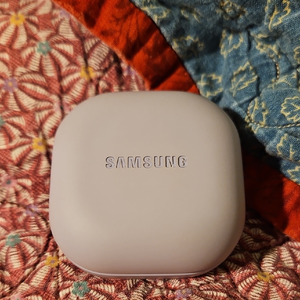 Samsung Pastel Purple Earbuds Case